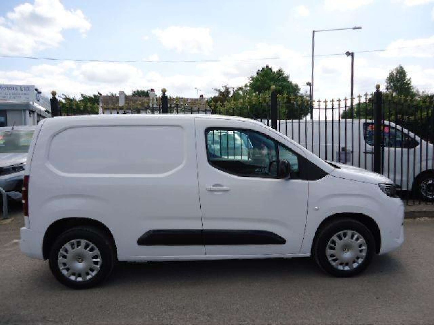 Used Vauxhall Combo 2025 for sale - 76278332: Photo 5