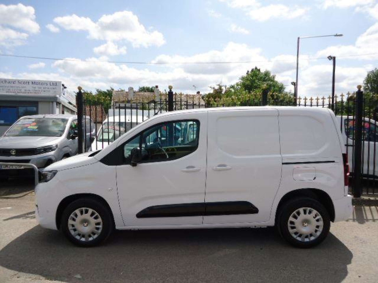 Used Vauxhall Combo 2025 for sale - 76278332: Photo 6