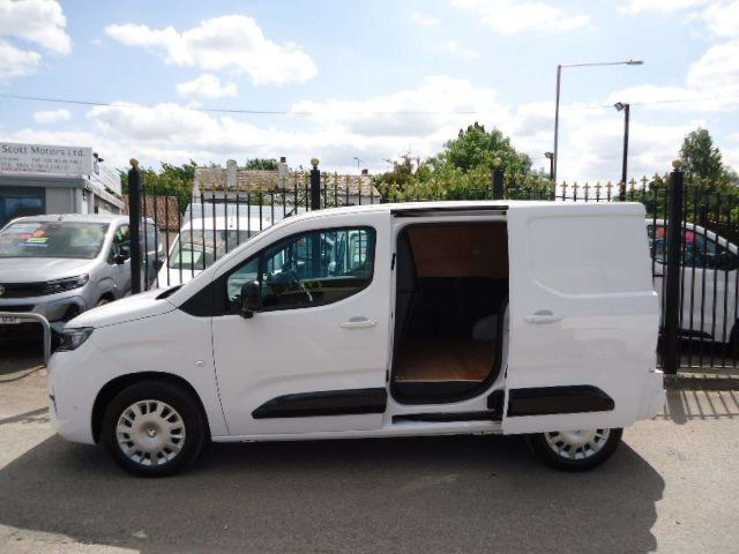 Used Vauxhall Combo 2025 for sale - 76278332: Photo 7
