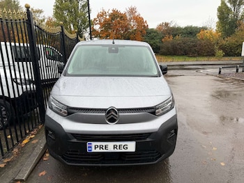 Used Citroen Berlingo 2025 for sale - 76601126: Photo