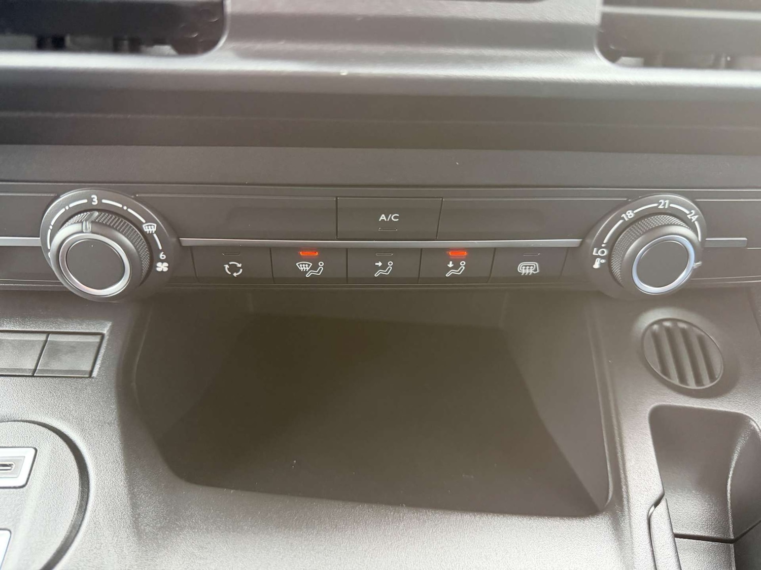 Used Vauxhall Combo 2026 for sale - 77847510: Photo 23