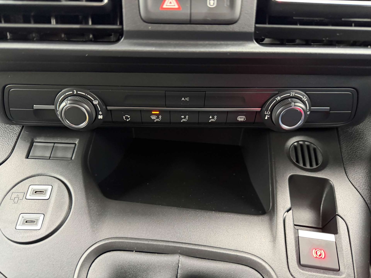 Used Vauxhall Combo 2025 for sale - 76969210: Photo 17