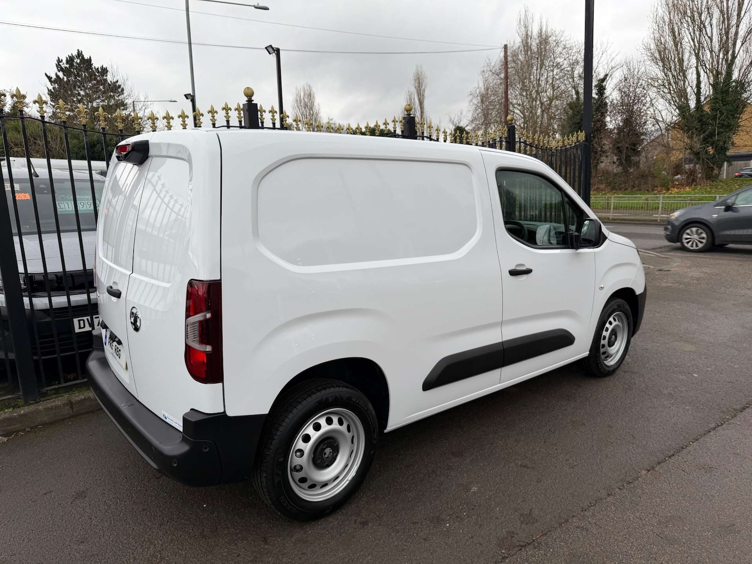 Used Vauxhall Combo 2025 for sale - 76969210: Photo 2