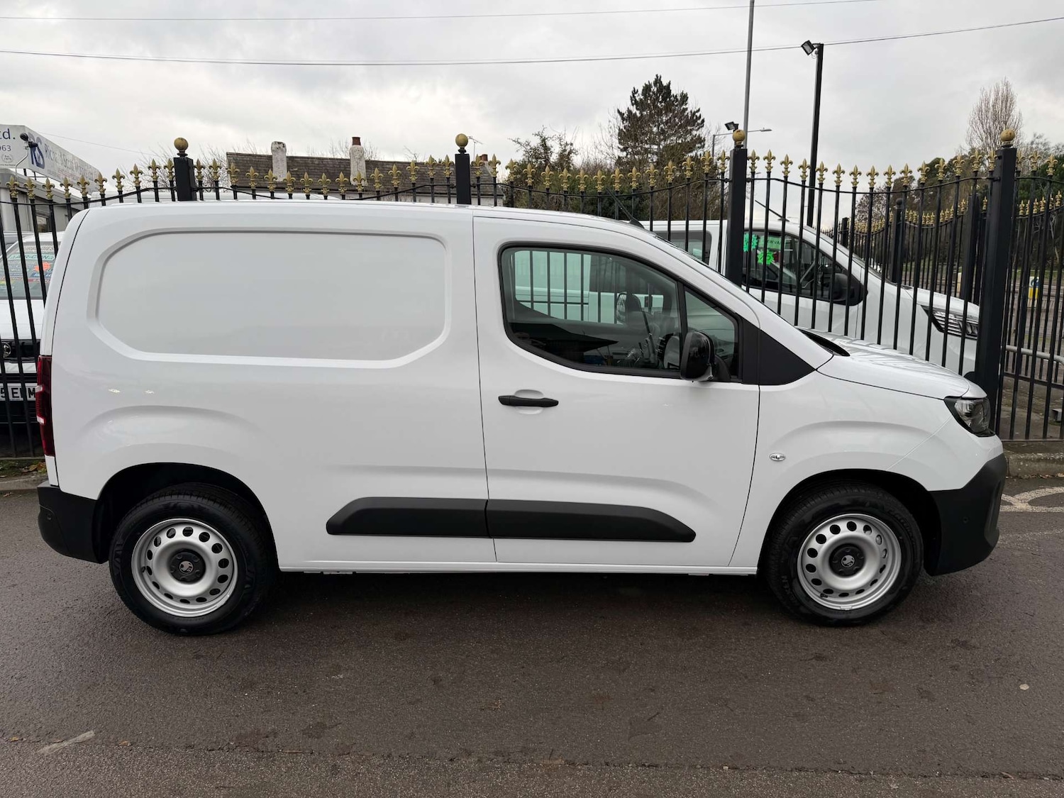Used Vauxhall Combo 2025 for sale - 76969210: Photo 5