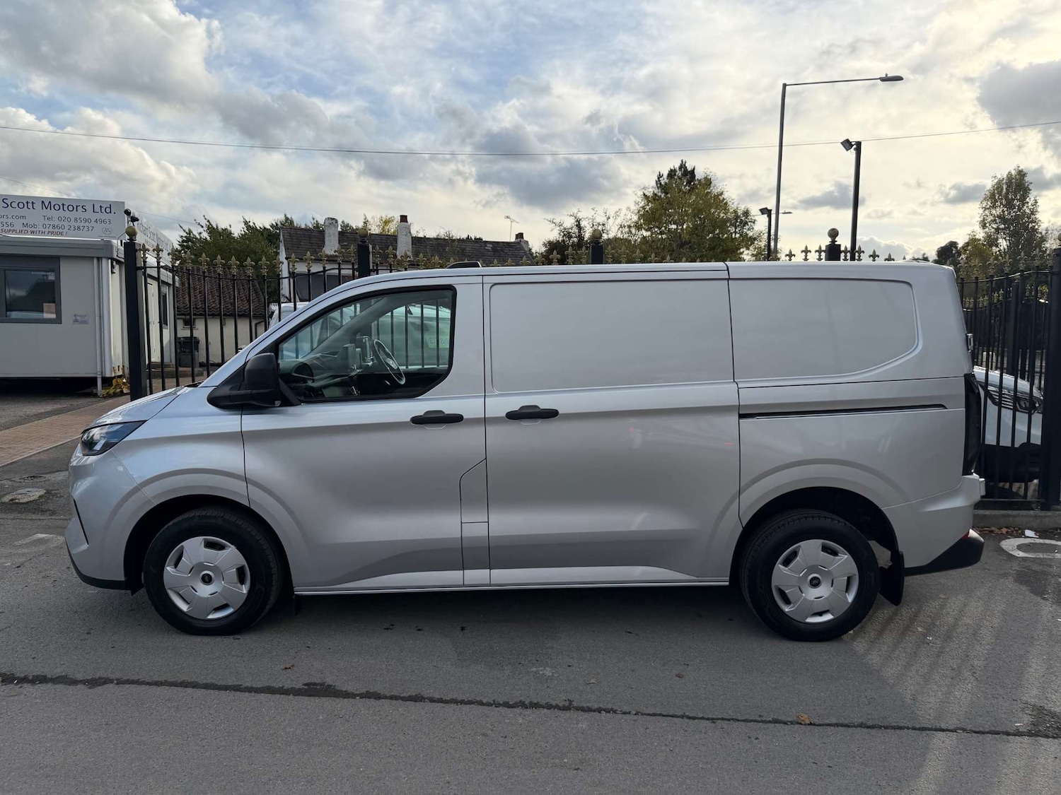 Used Ford Transit Custom 2024 for sale - 76601132: Photo 6