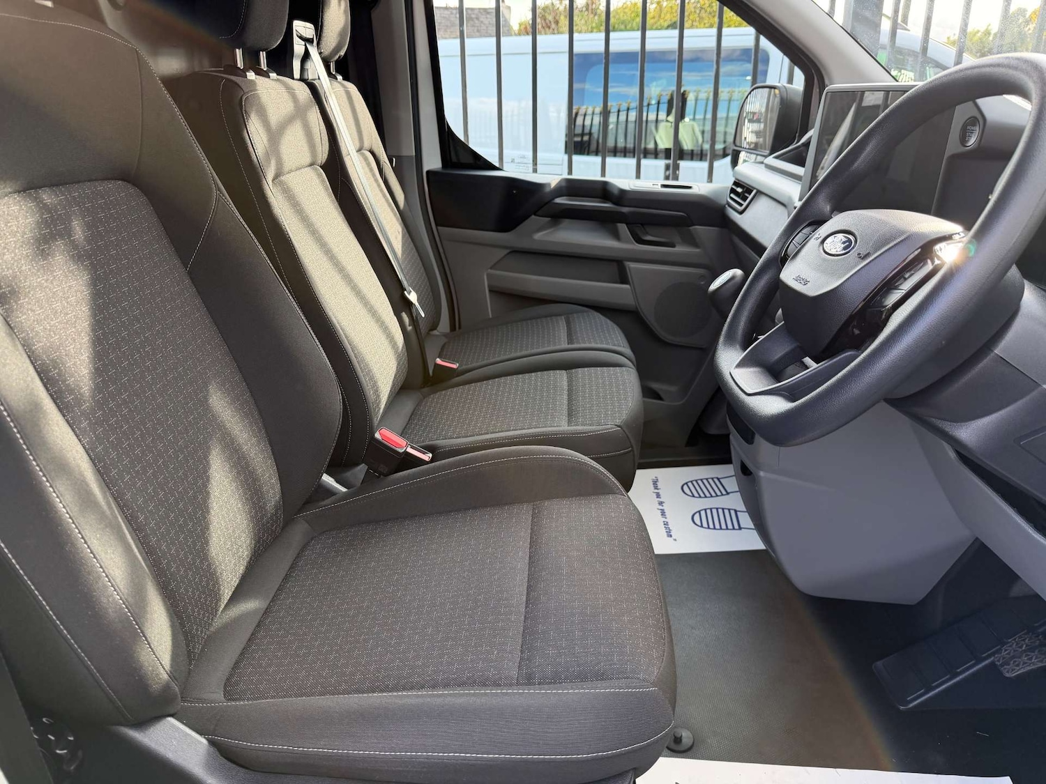 Used Ford Transit Custom 2024 for sale - 76601132: Photo 8