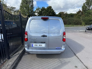 Used Citroen Berlingo 2025 for sale - 76275273: Photo