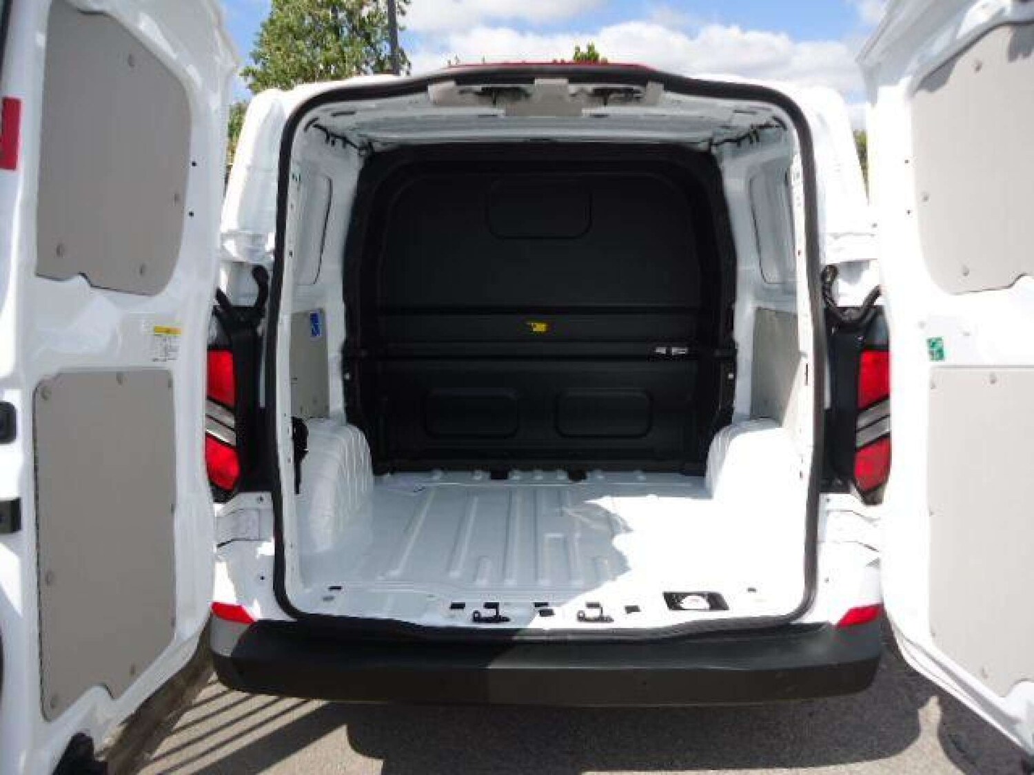 Used Ford Transit Custom 2025 for sale - 76600717: Photo 16