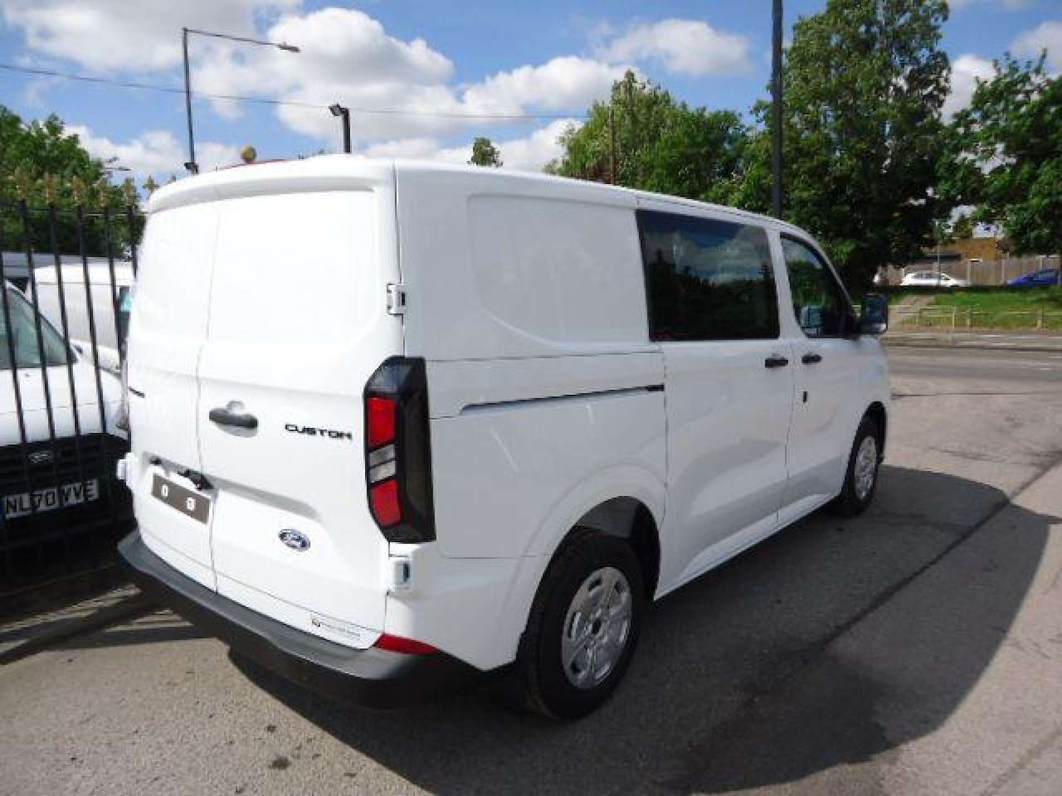 Used Ford Transit Custom 2025 for sale - 76600717: Photo 2