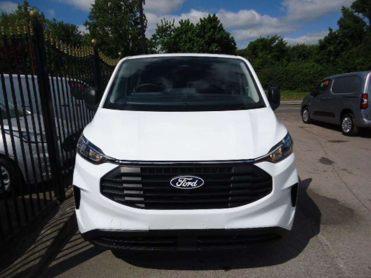 Used Ford Transit Custom 2025 for sale - 76600717: Photo 3