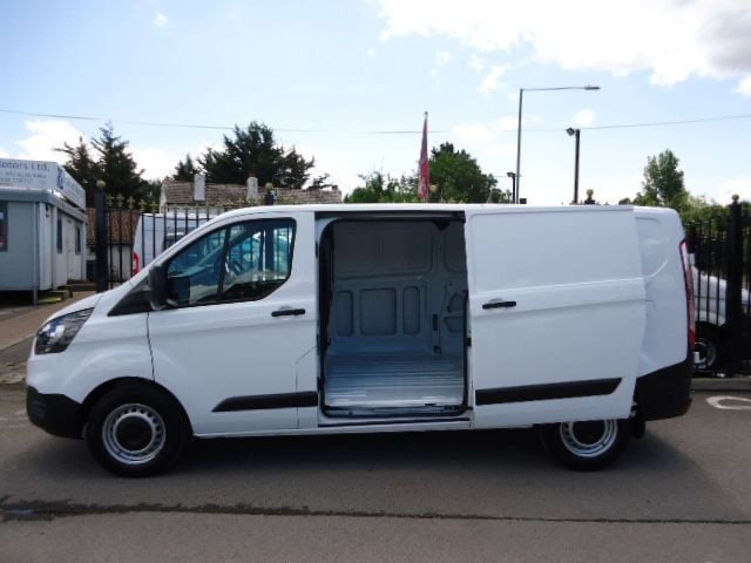 Used Ford Transit Custom 2023 for sale - 76601110: Photo 7