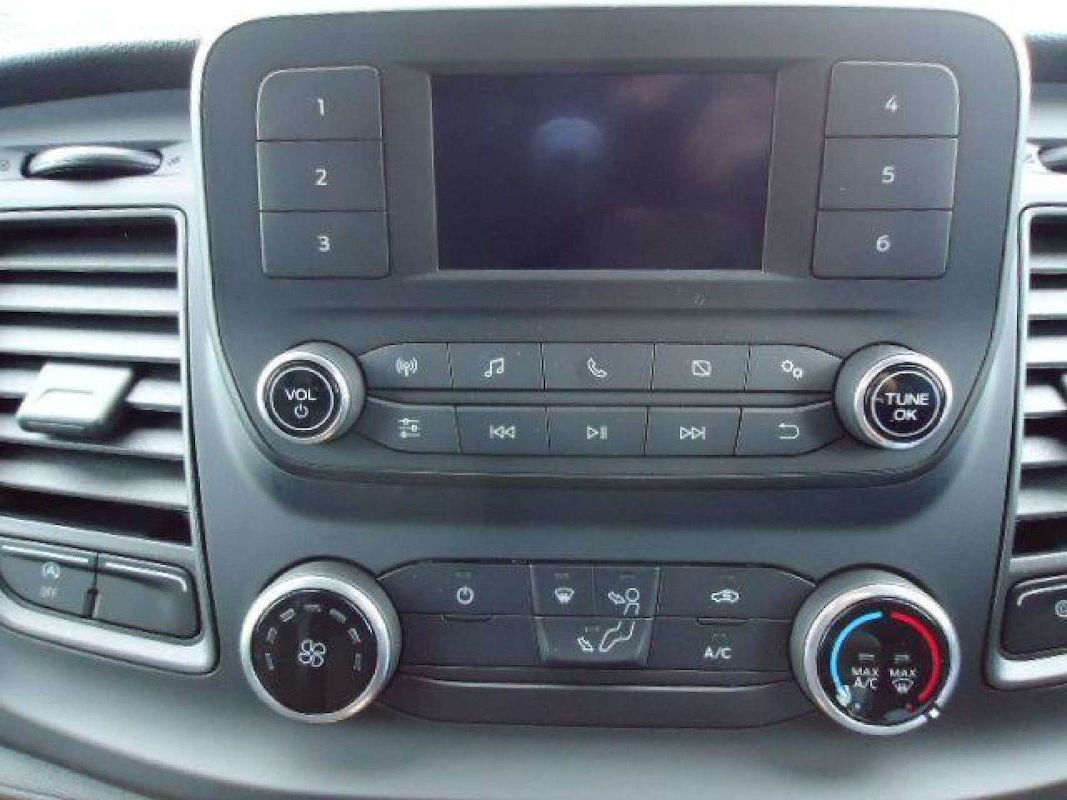 Used Ford Transit 2024 for sale - 76363862: Photo 13