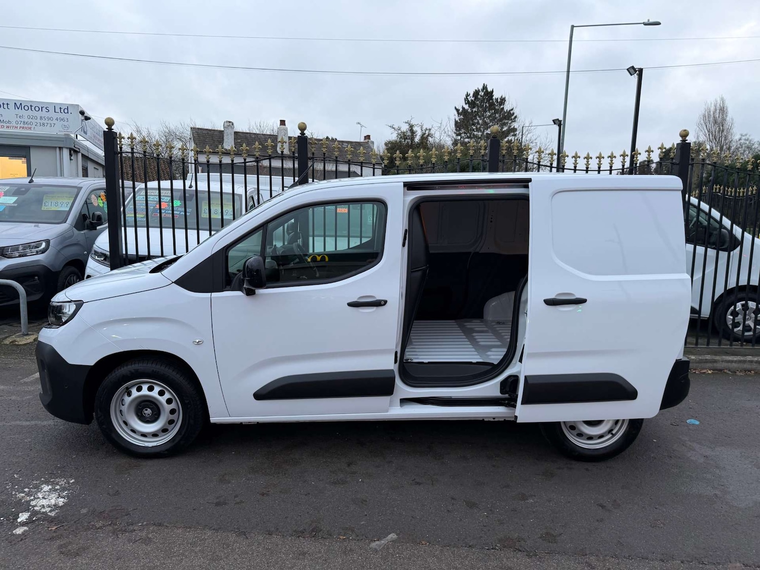 Used Vauxhall Combo 2025 for sale - 76961769: Photo 7