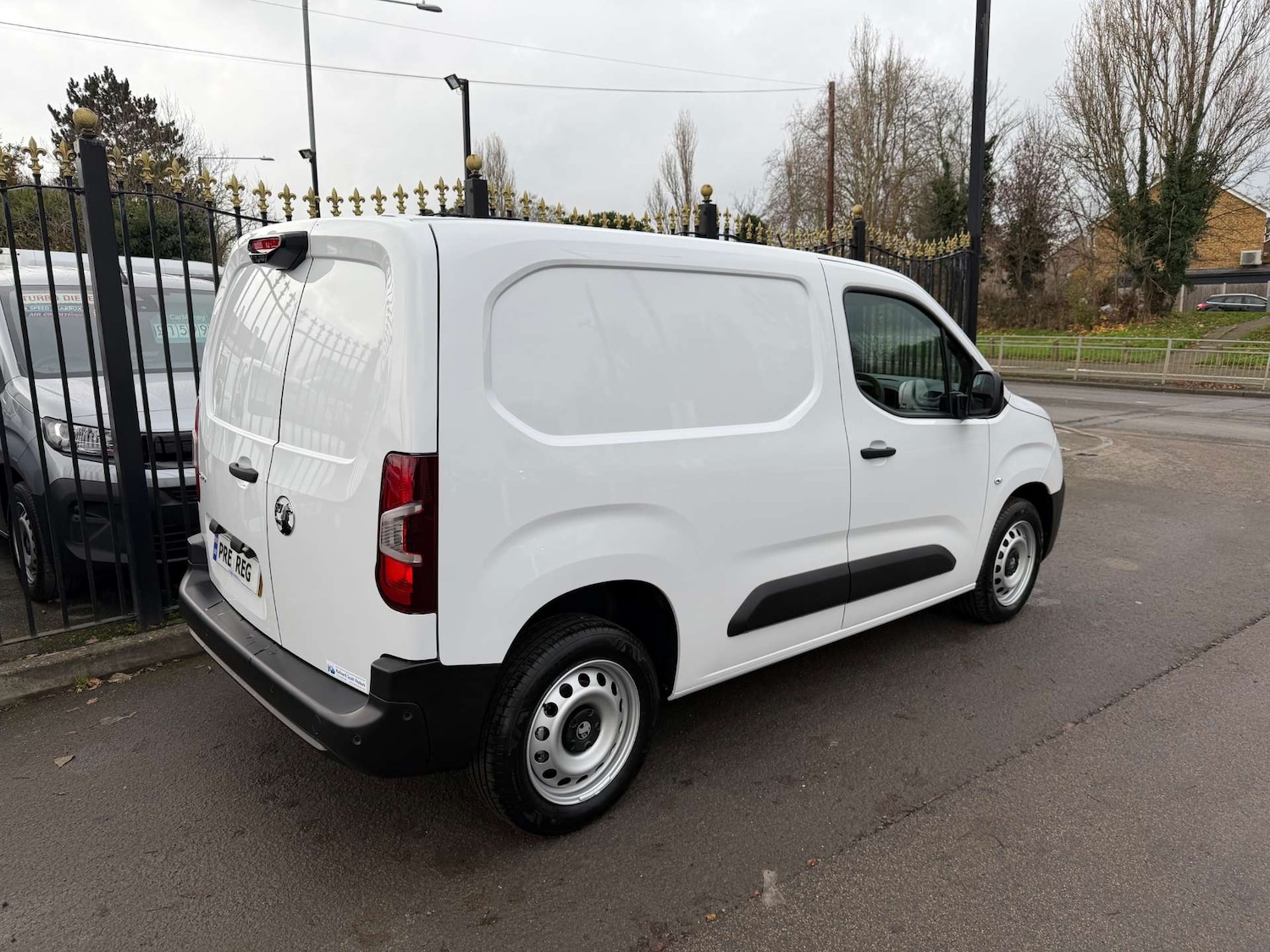 Used Vauxhall Combo 2025 for sale - 76961806: Photo 2