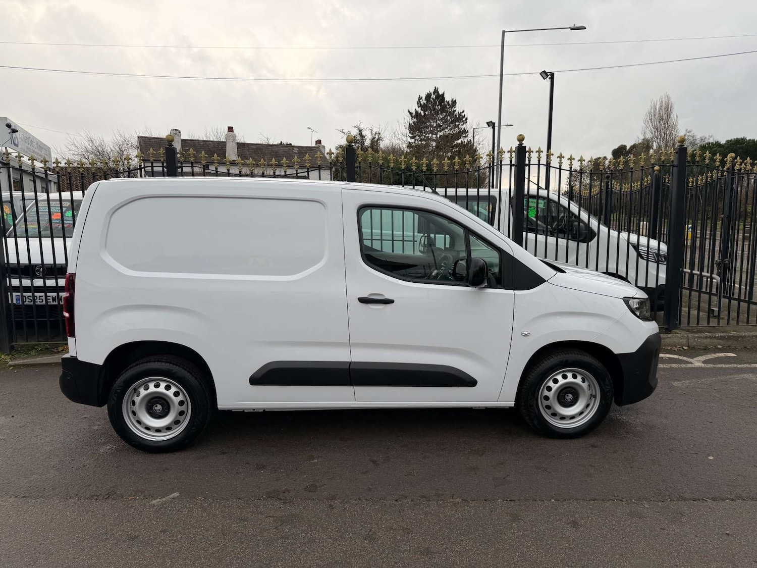 Used Vauxhall Combo 2025 for sale - 76961806: Photo 5