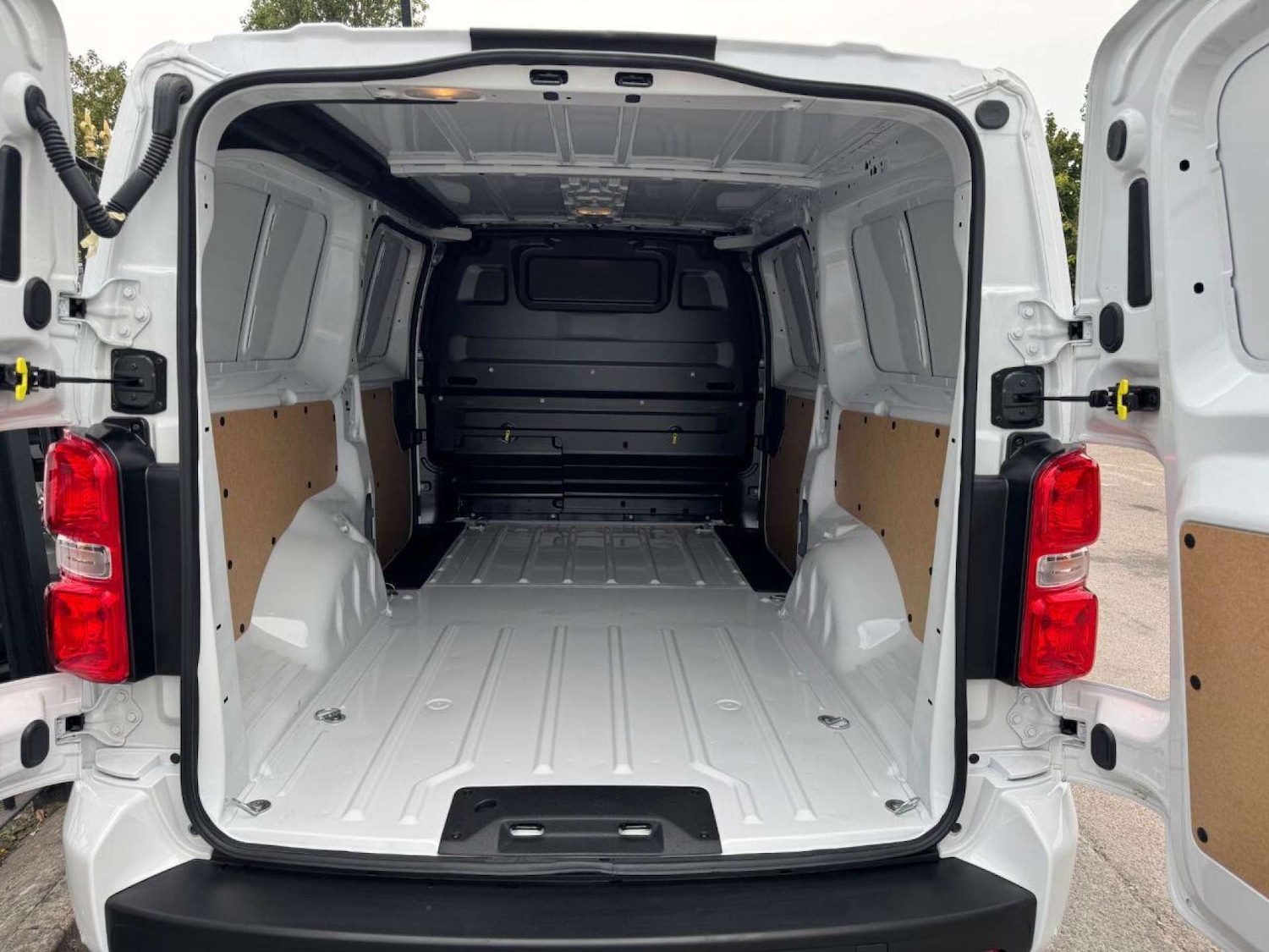 Used Vauxhall Vivaro 2025 for sale - 76600587: Photo 24