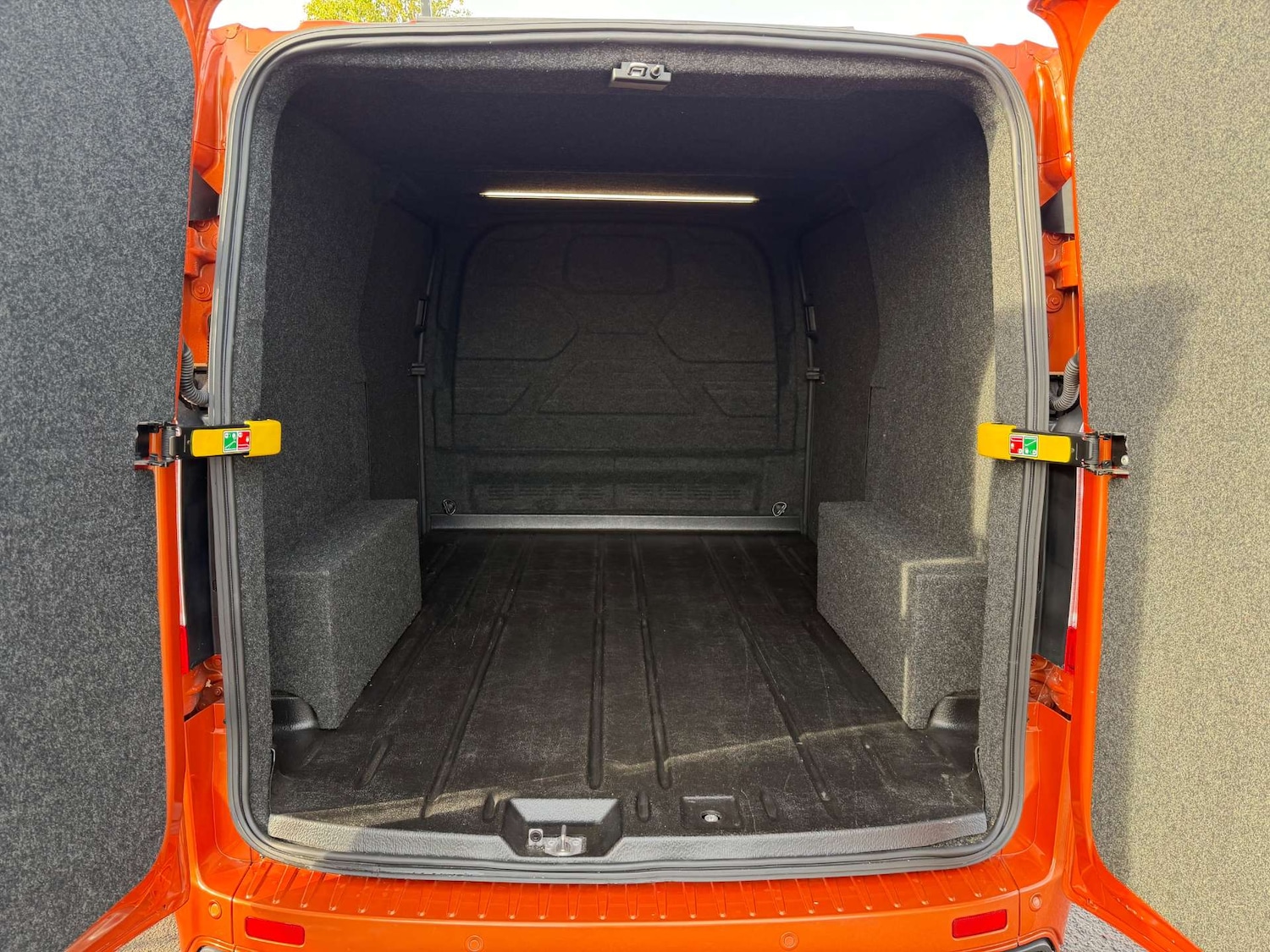 Used Ford Transit Custom 2023 for sale - 76601198: Photo 21