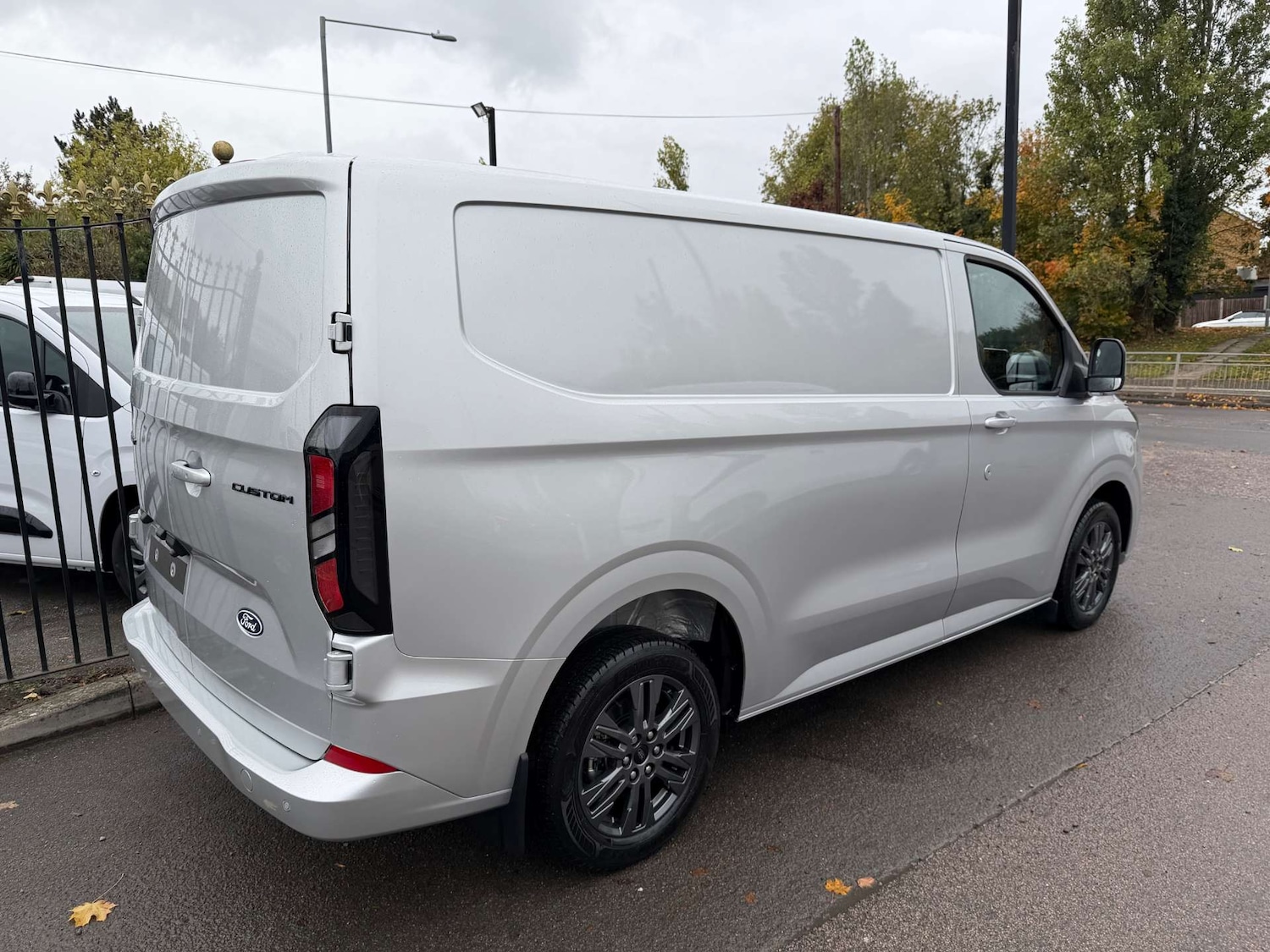 Used Ford Transit Custom 2025 for sale - 76265220: Photo 2