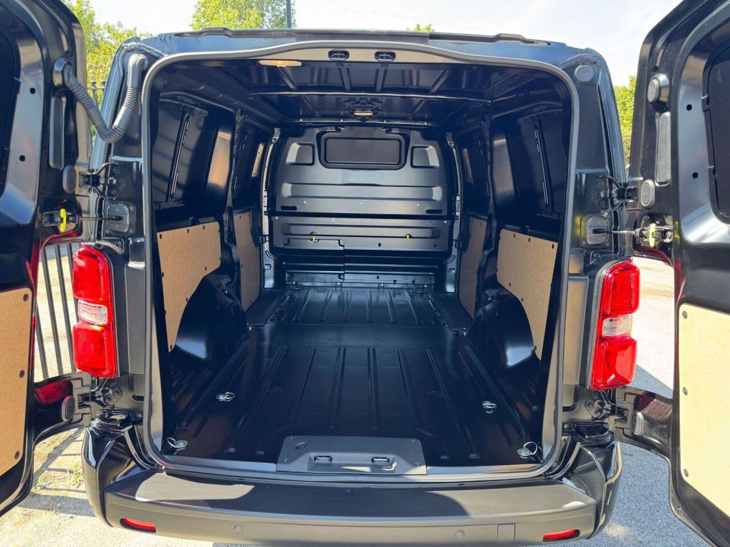 Used Vauxhall Vivaro 2025 for sale - 76600641: Photo 23