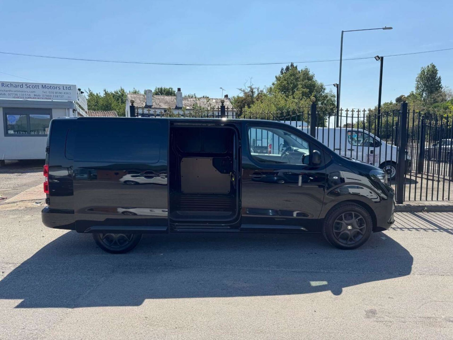 Used Vauxhall Vivaro 2025 for sale - 76600641: Photo 6