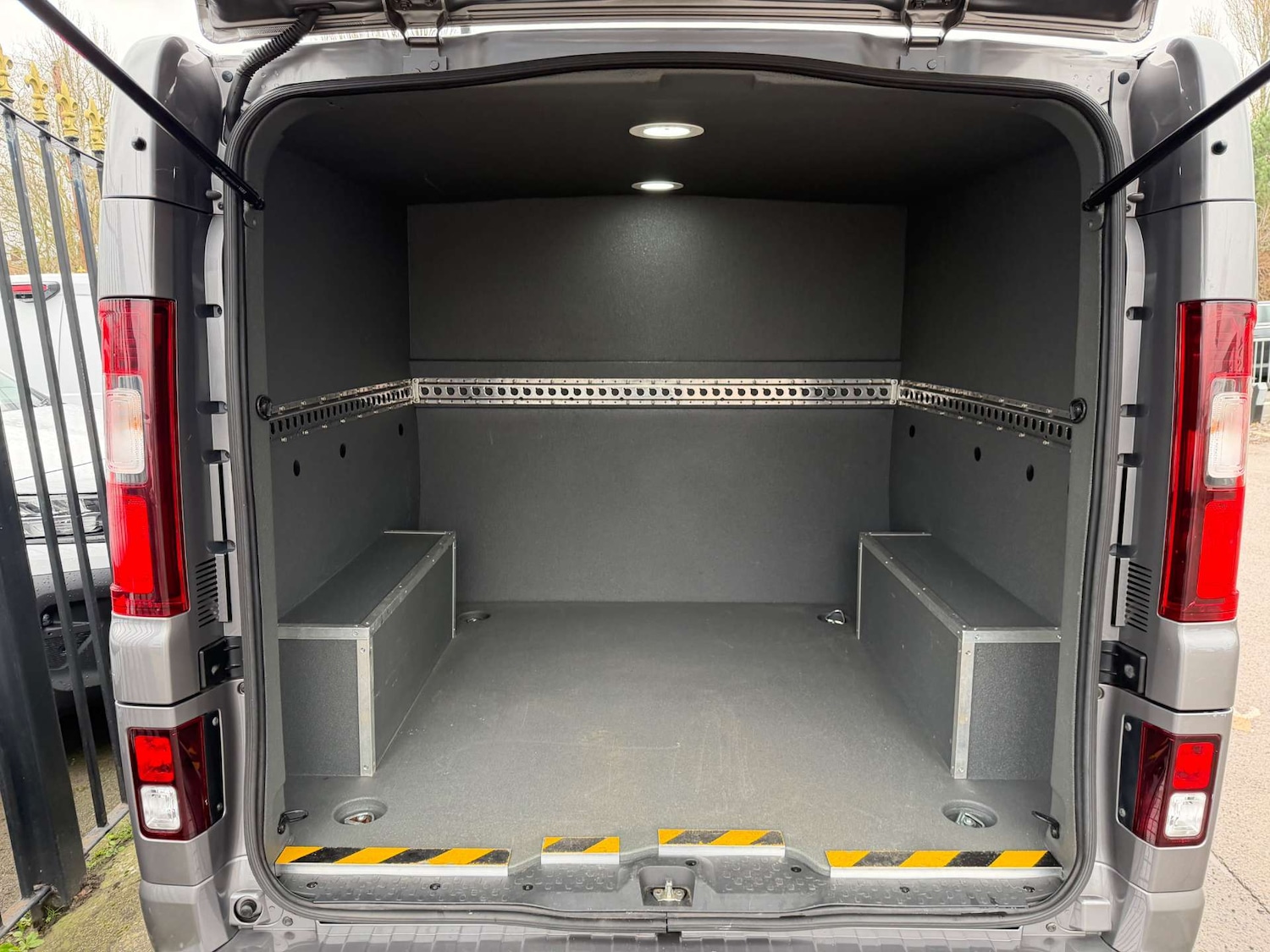 Used Vauxhall Vivaro 2019 for sale - 77355541: Photo 16