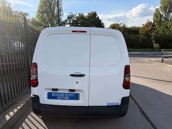 Used Peugeot Partner 2019 for sale - 76065844: Photo