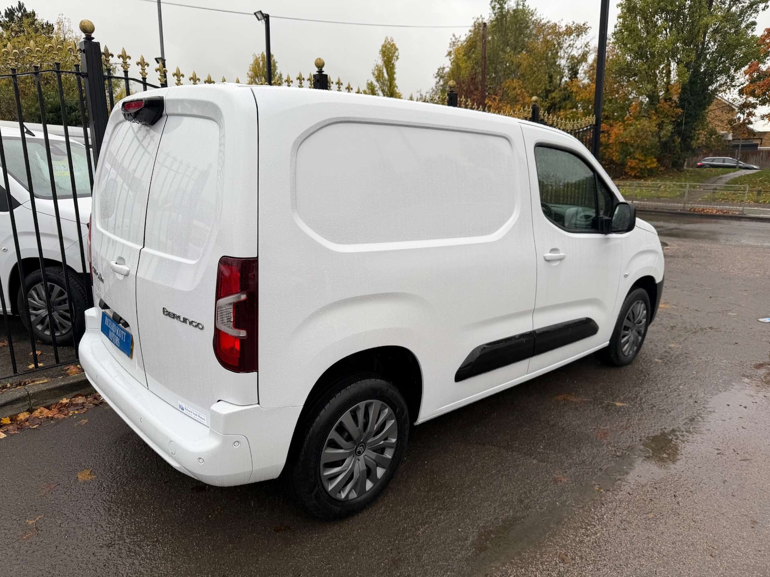 Used Citroen Berlingo 2024 for sale - 76601077: Photo 2