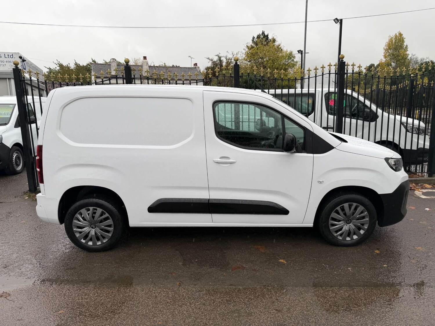 Used Citroen Berlingo 2024 for sale - 76601077: Photo 5