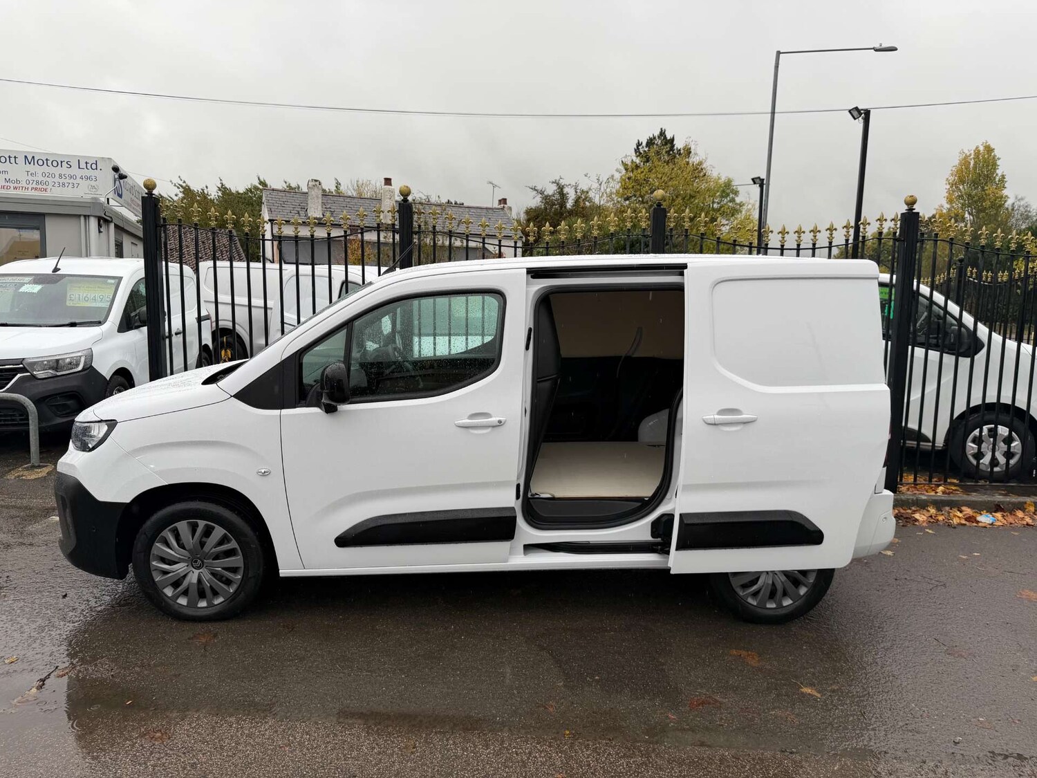 Used Citroen Berlingo 2024 for sale - 76601077: Photo 7