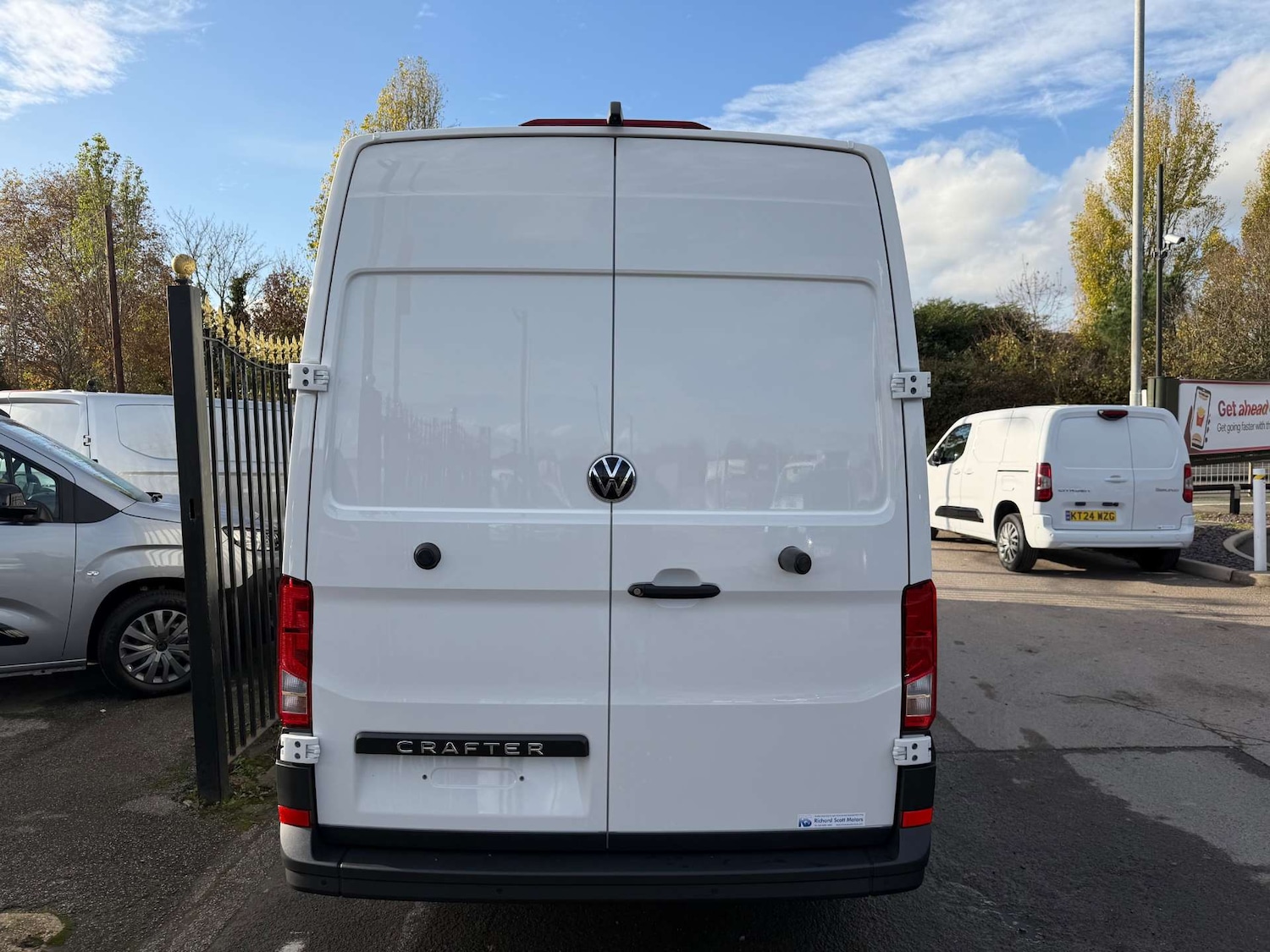 Used Volkswagen Crafter 2025 for sale - 76567743: Photo 2