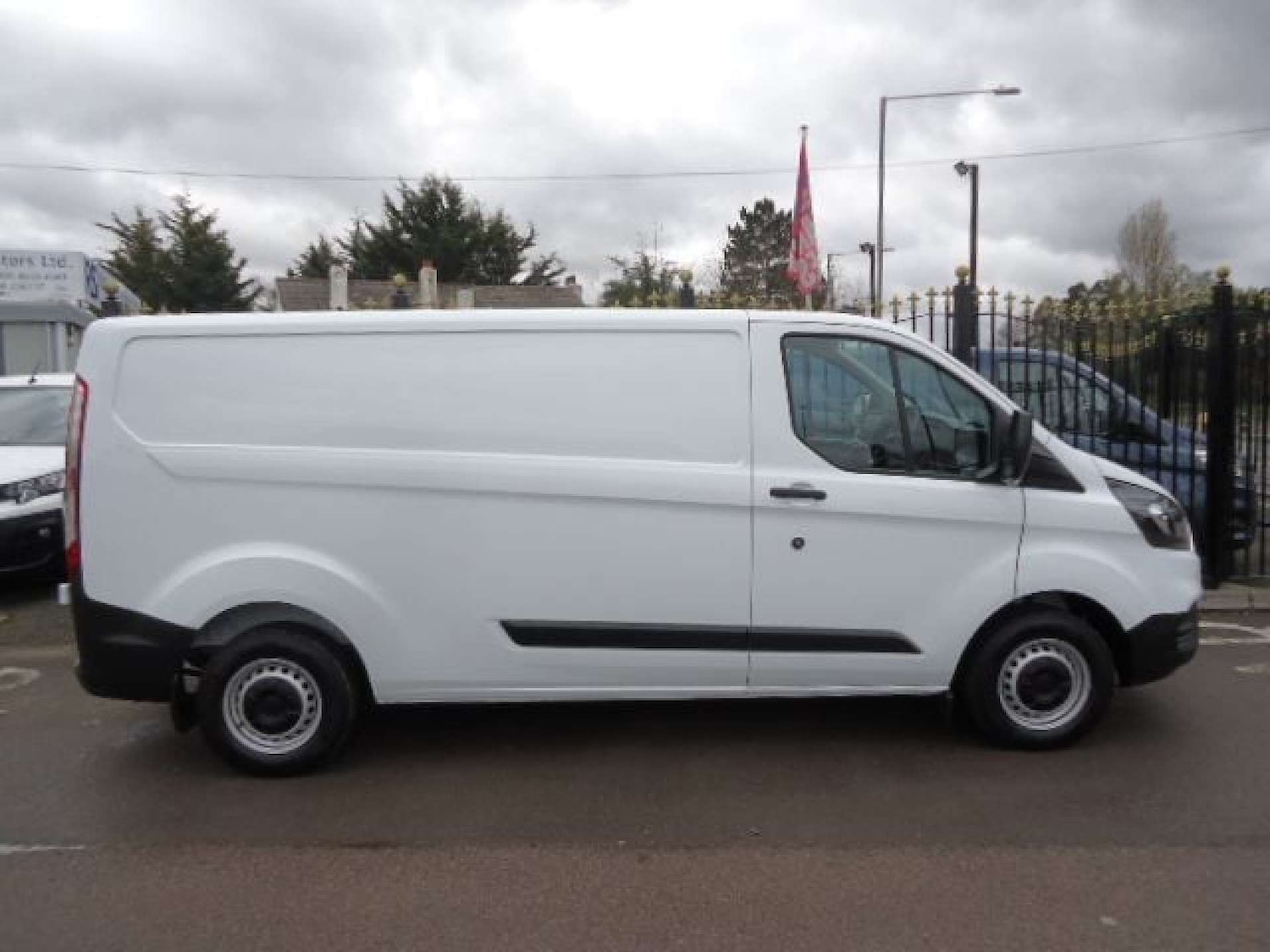 Used Ford Transit Custom 2023 for sale - 76600850: Photo 5