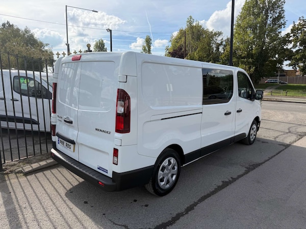 Used Renault Trafic 2025 for sale - 76278377: Photo 2