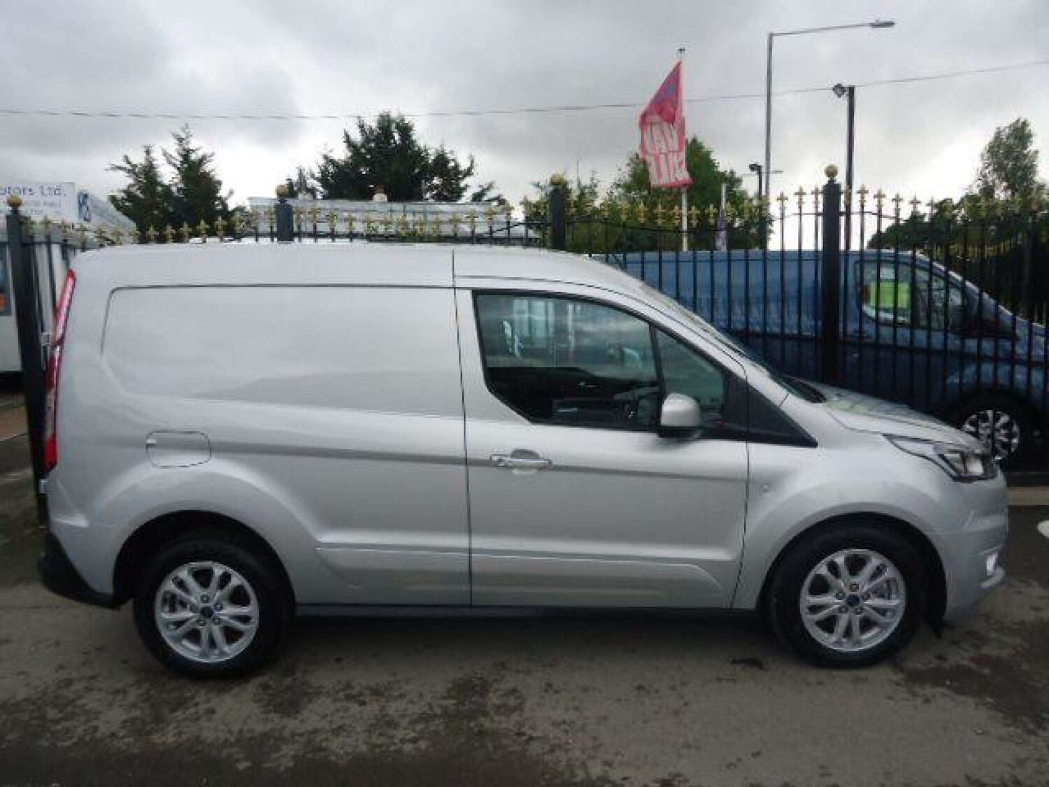 Used Ford Transit Connect 2023 for sale - 76601101: Photo 5