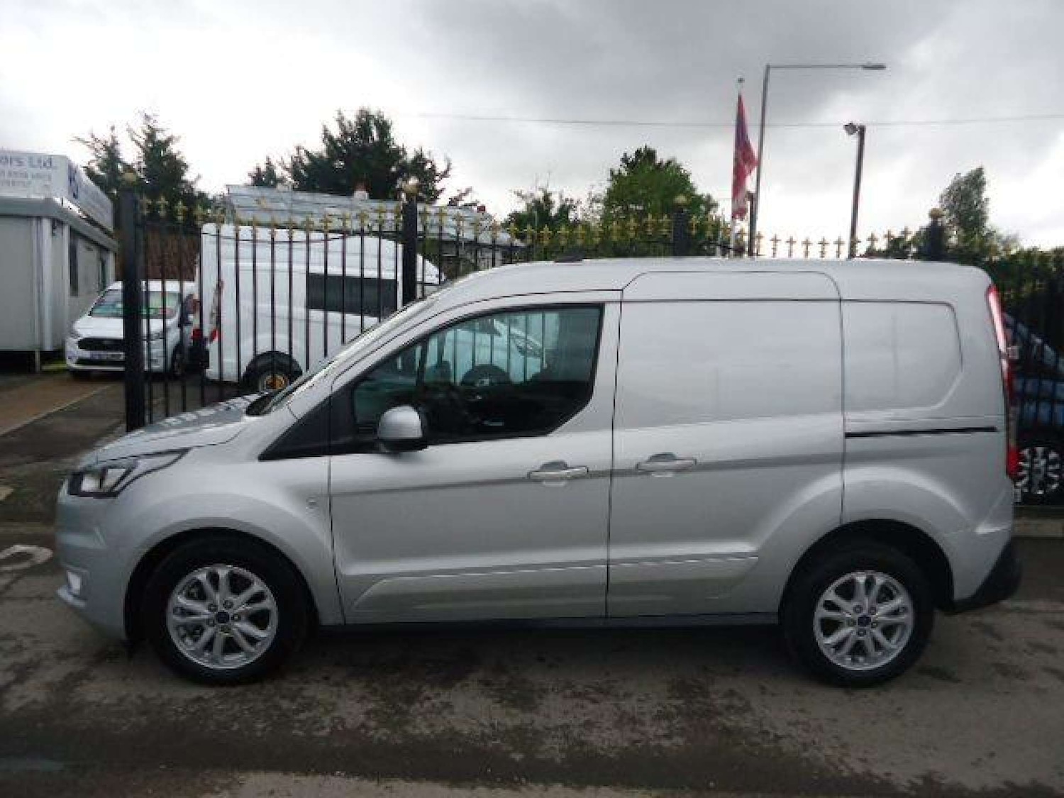 Used Ford Transit Connect 2023 for sale - 76601101: Photo 6