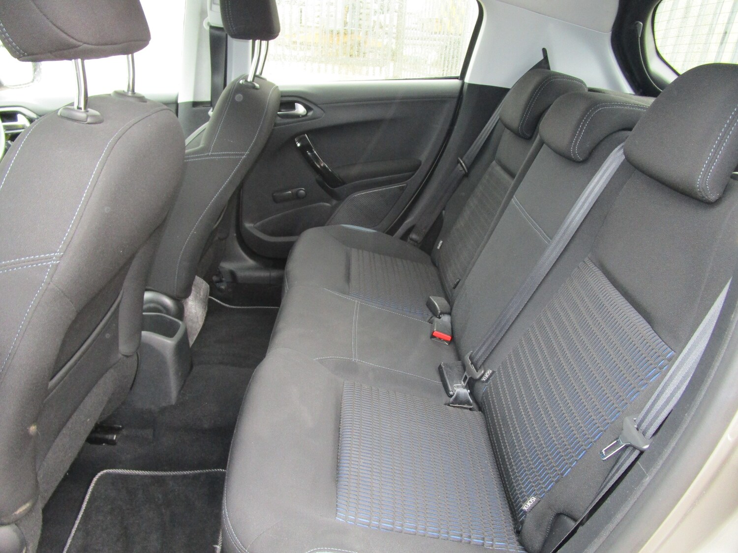 Used Peugeot 208 2014 for sale - 77692005: Photo 11