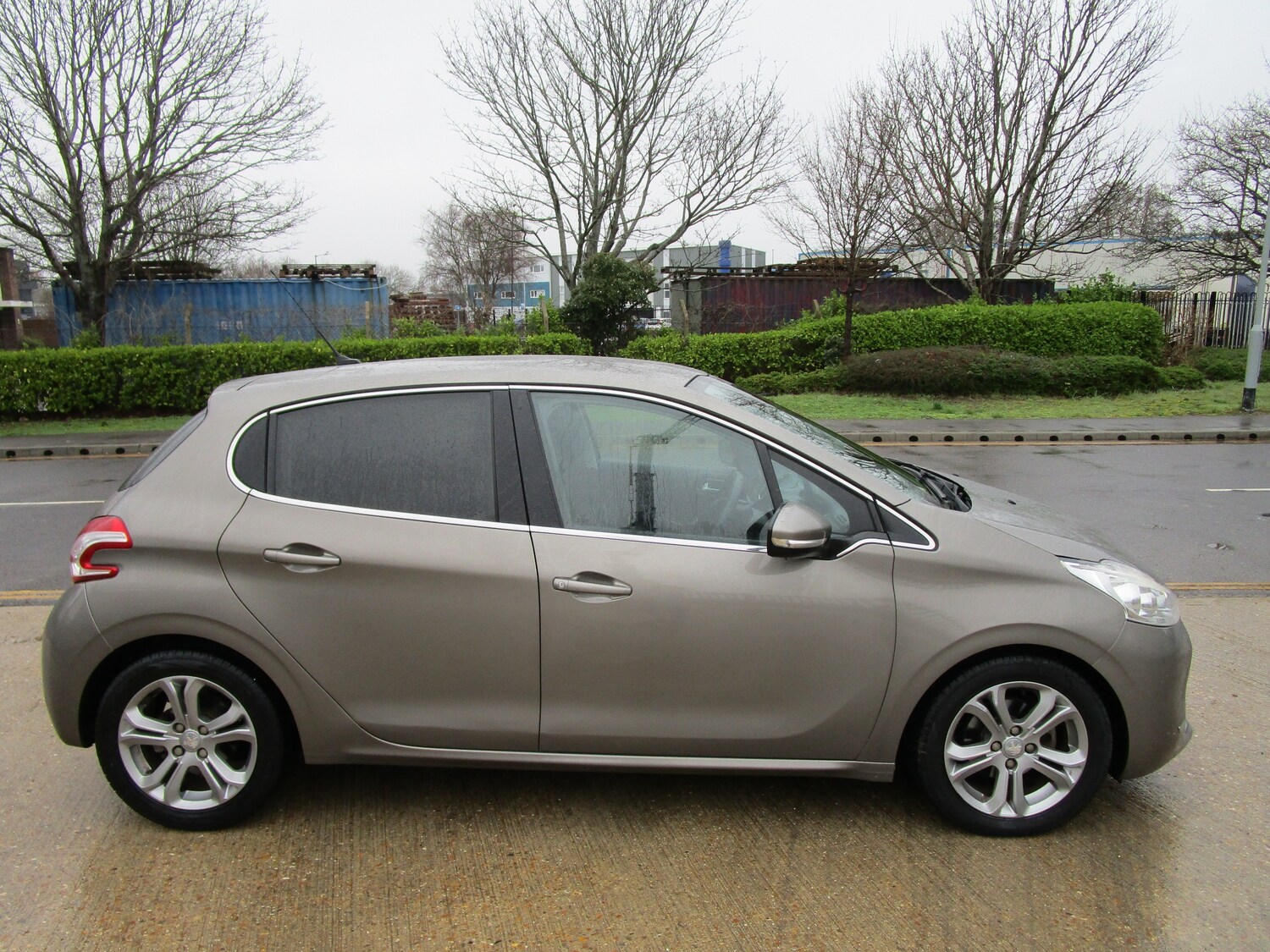 Used Peugeot 208 2014 for sale - 77692005: Photo 6