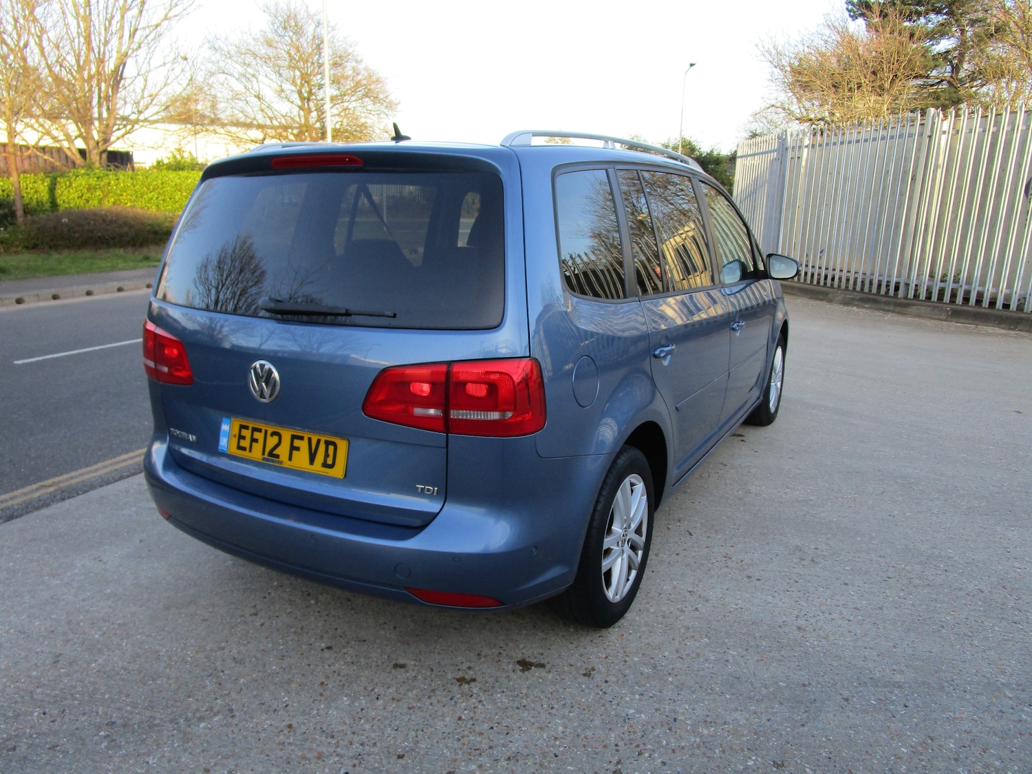 Used Volkswagen Touran 2012 for sale - 77974061: Photo 4