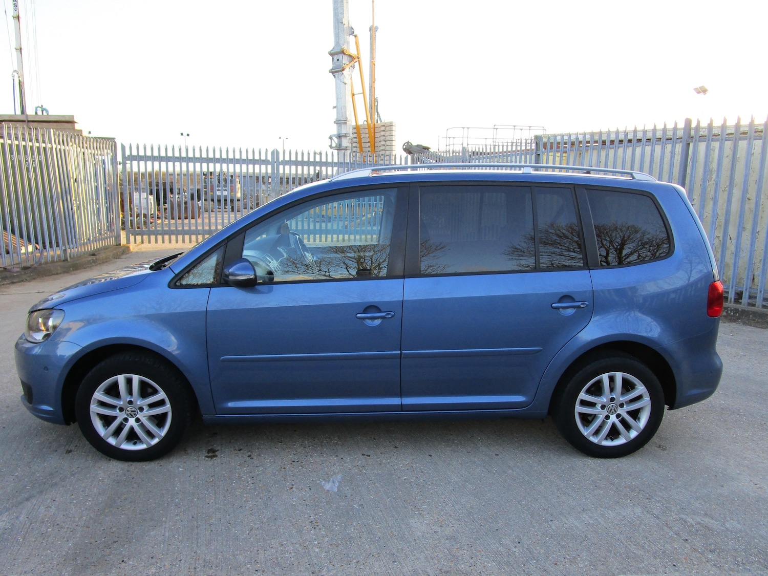 Used Volkswagen Touran 2012 for sale - 77974061: Photo 8