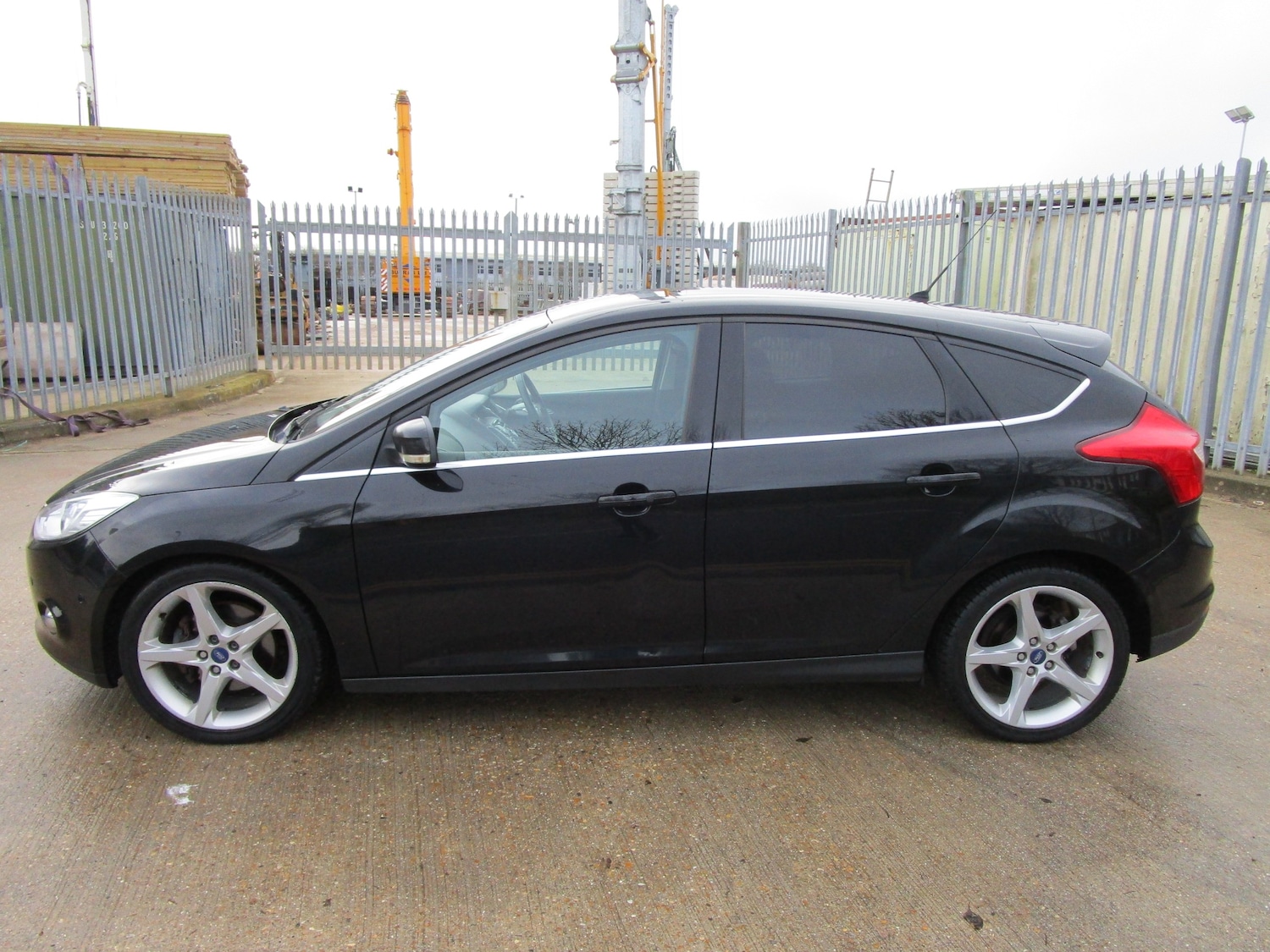 Used Ford Focus 2012 for sale - 76922704: Photo 8