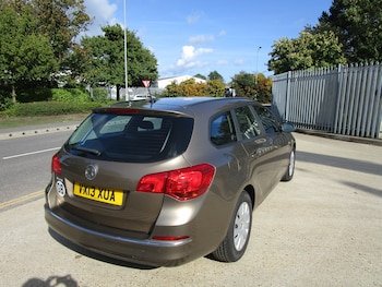 Used Vauxhall Astra 2013 for sale - 75849695: Photo