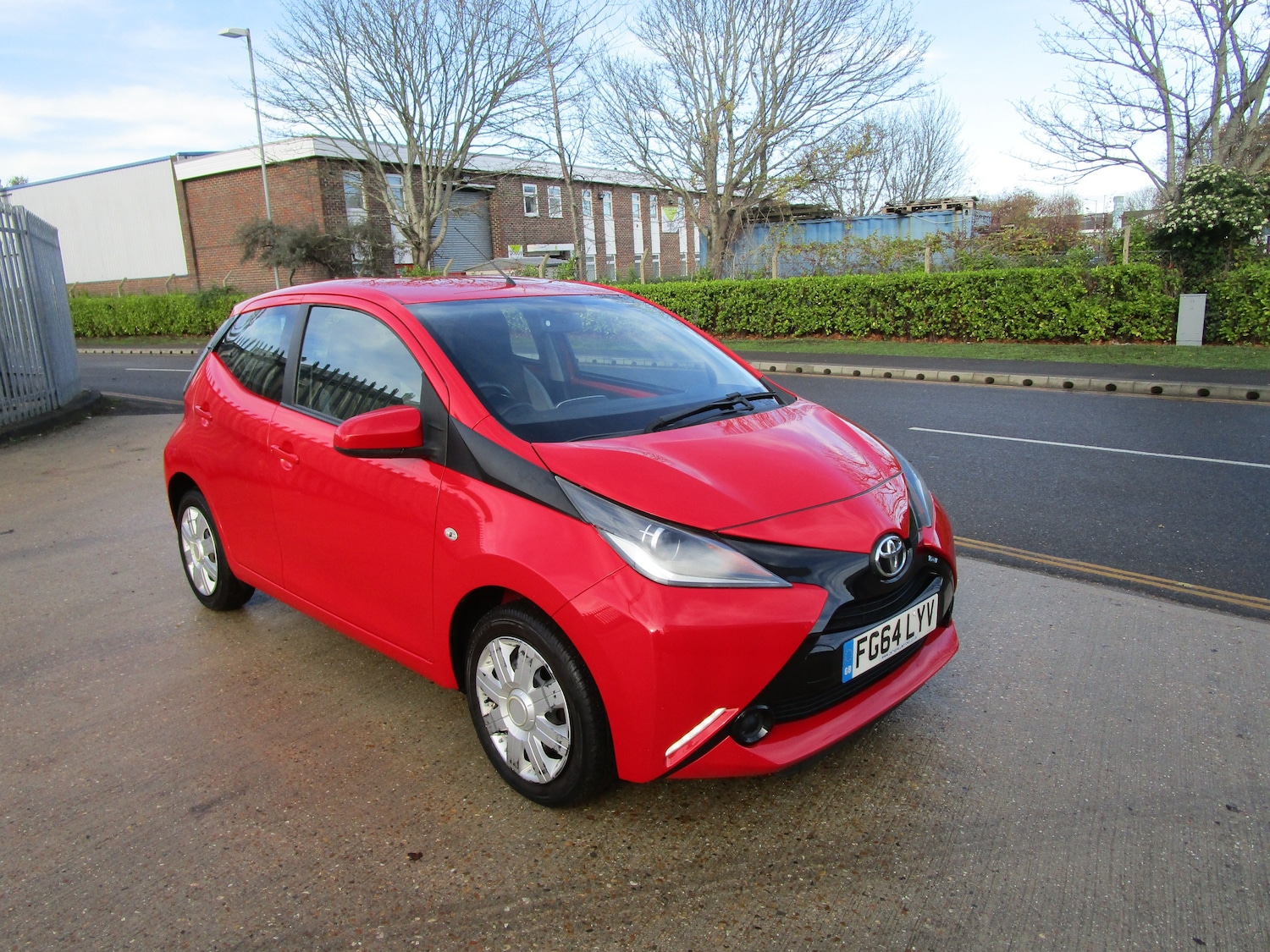 Used Toyota AYGO 2014 for sale - 76588738: Photo 1