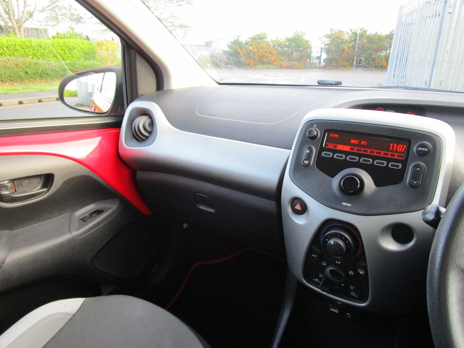 Used Toyota AYGO 2014 for sale - 76588738: Photo 15