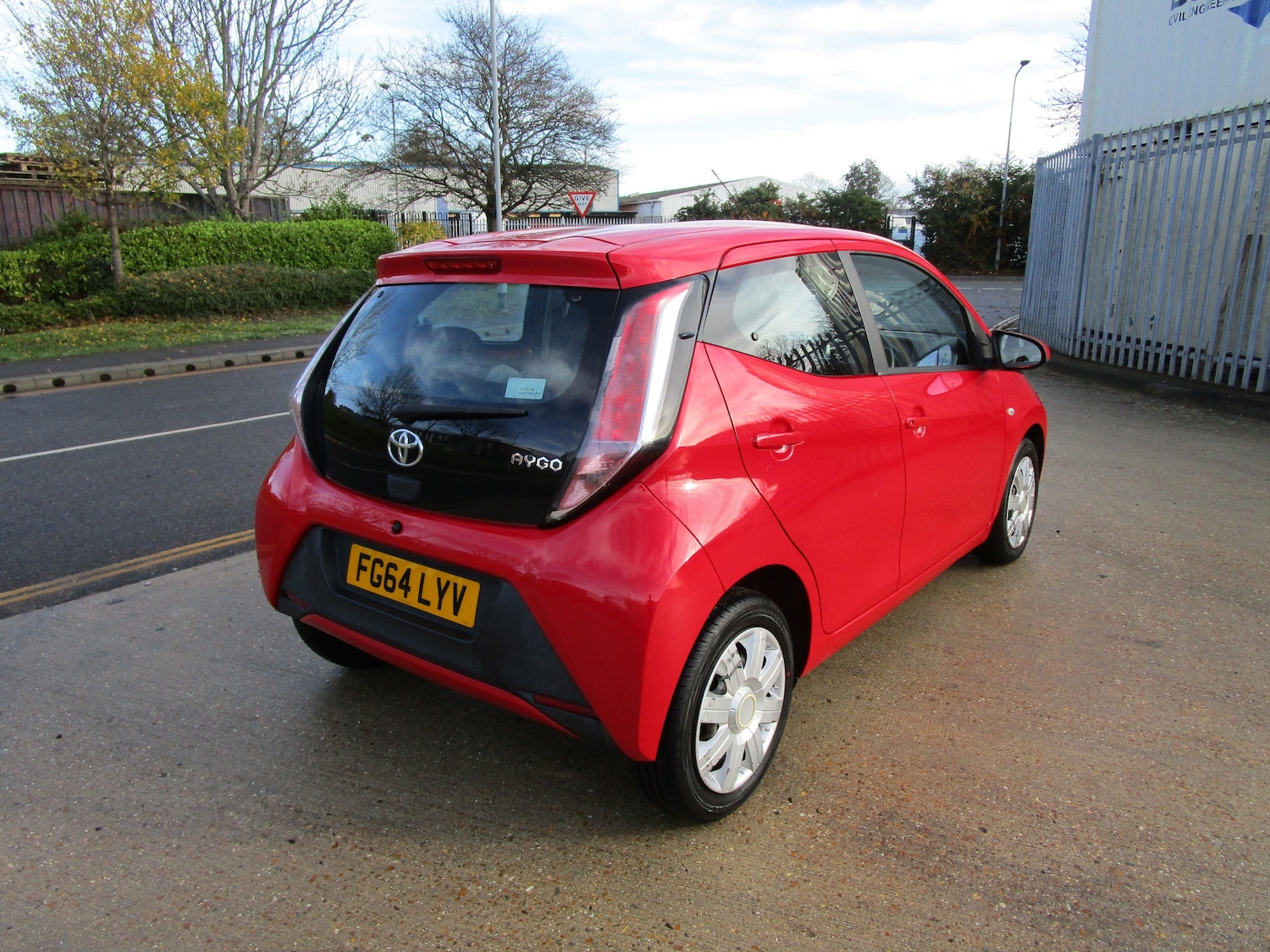 Used Toyota AYGO 2014 for sale - 76588738: Photo 4