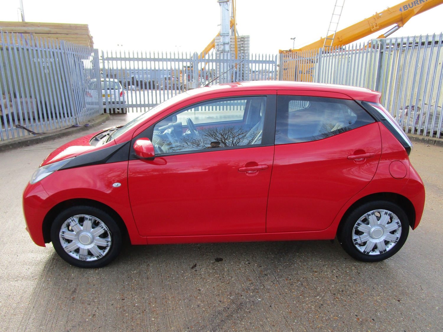 Used Toyota AYGO 2014 for sale - 76588738: Photo 8