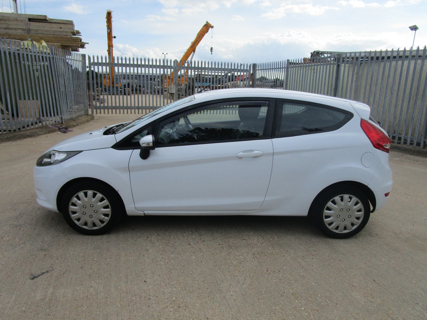 Used Ford Fiesta 2009 for sale - 76390287: Photo 8