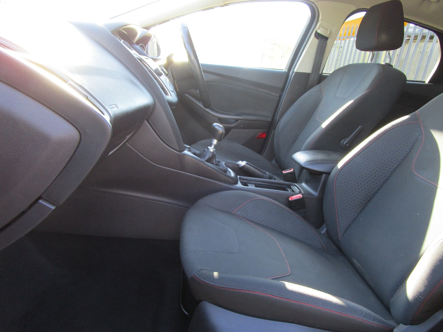 Used Ford Focus 2015 for sale - 77023532: Photo 12