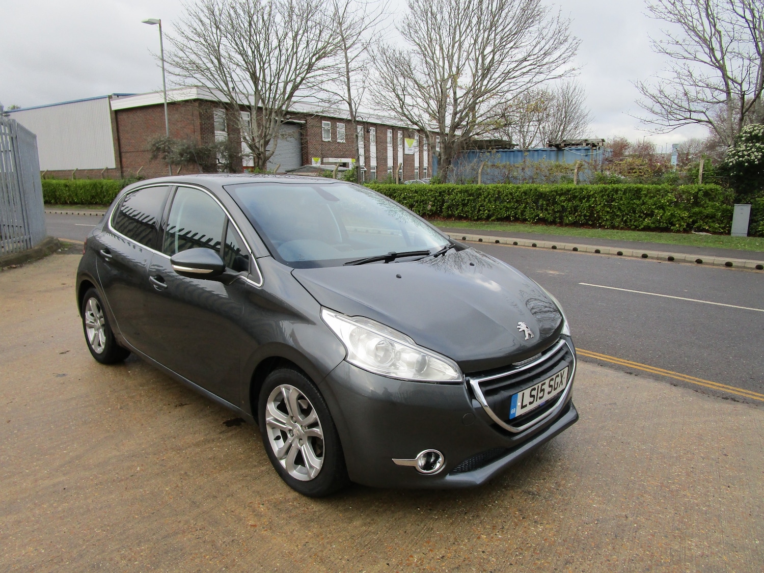 Used Peugeot 208 2015 for sale - 76685529: Photo 1