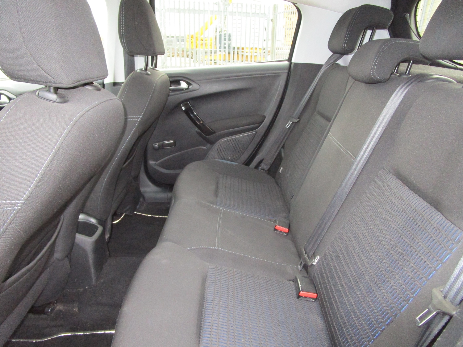 Used Peugeot 208 2015 for sale - 76685529: Photo 11