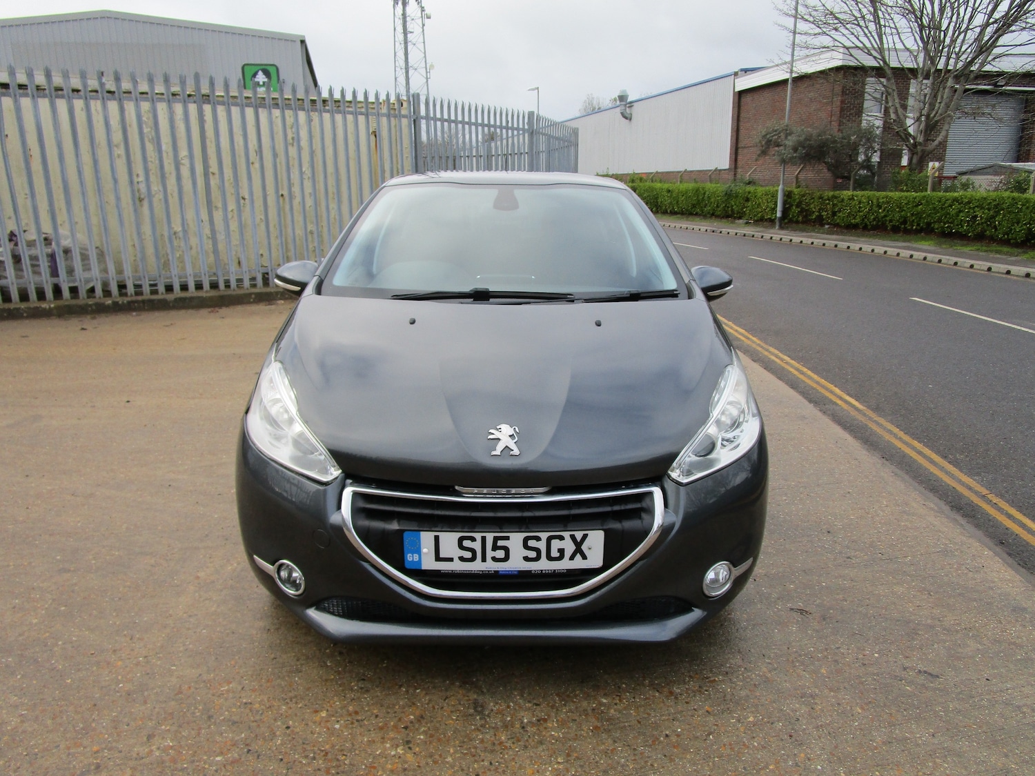 Used Peugeot 208 2015 for sale - 76685529: Photo 5