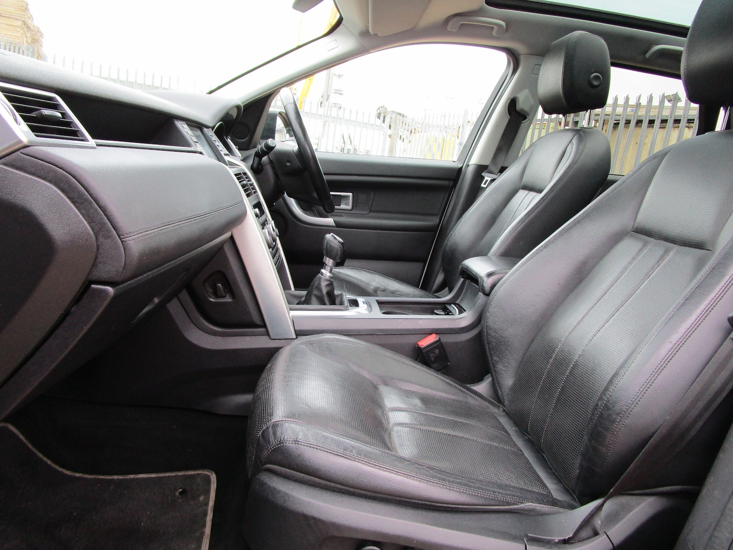 Used Land Rover Discovery Sport 2015 for sale - 77200800: Photo 14